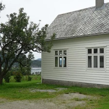 Donhaug Gjestegard Bed & Breakfast Uskedalen