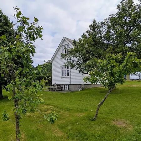 Donhaug Gard Bed & Breakfast Uskedalen