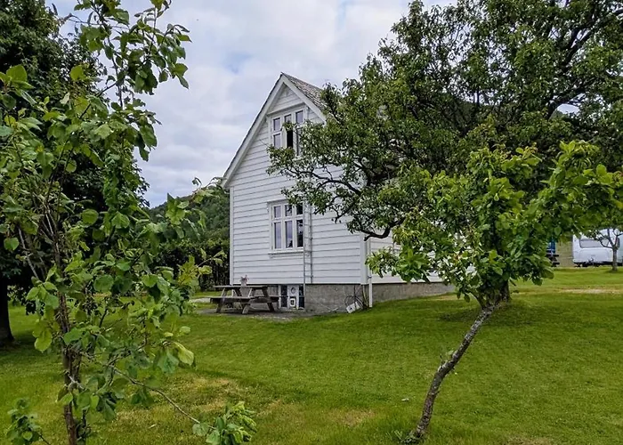 Donhaug Gjestegard Bed & Breakfast Uskedalen