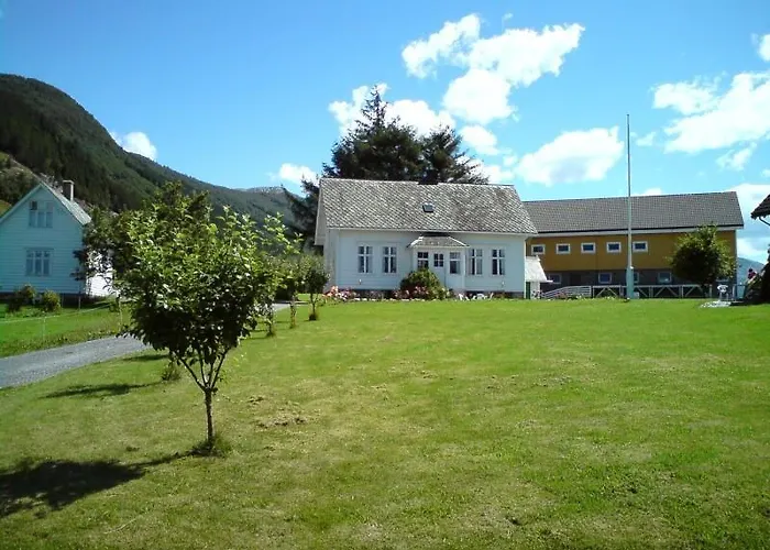 Bed & Breakfast Donhaug Gjestegard Uskedalen