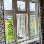 Dønhaug Gjestegard Frühstückspension 4*