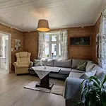Dønhaug Gjestegard 4* Uskedalen