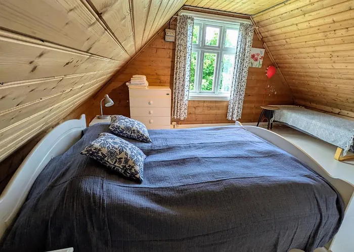 Bed & Breakfast Donhaug Gjestegard 4*