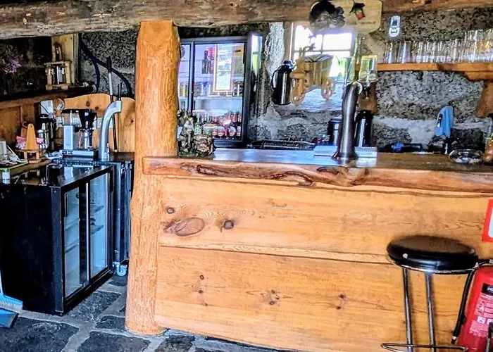 Donhaug Gjestegard Bed & Breakfast 4*