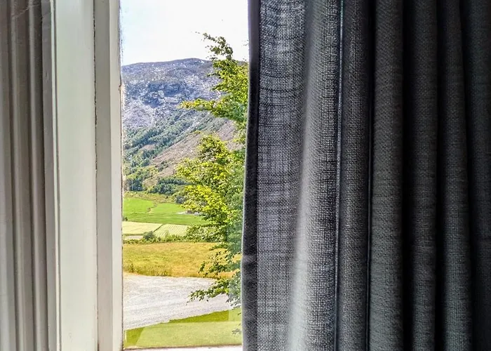 Donhaug Gjestegard Bed & Breakfast Uskedalen