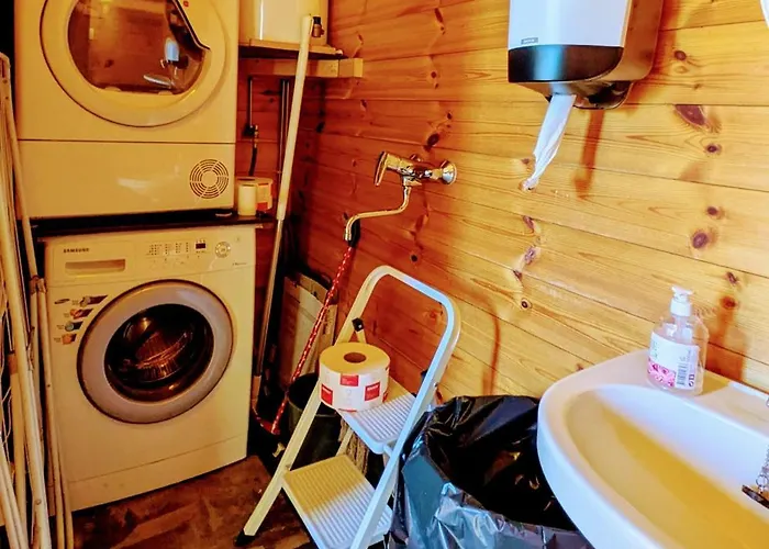 Donhaug Gjestegard Bed & Breakfast 4*